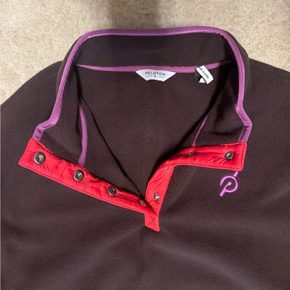NWOT Peloton Fleece - Picture 3 of 3